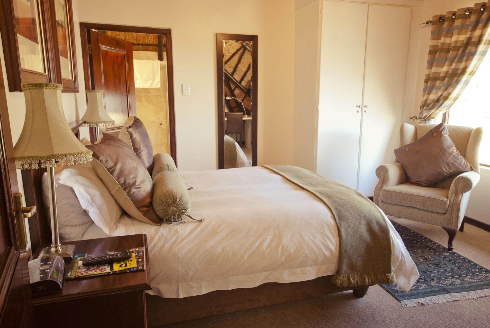 Lourie Lodge Sandton Bagian luar foto