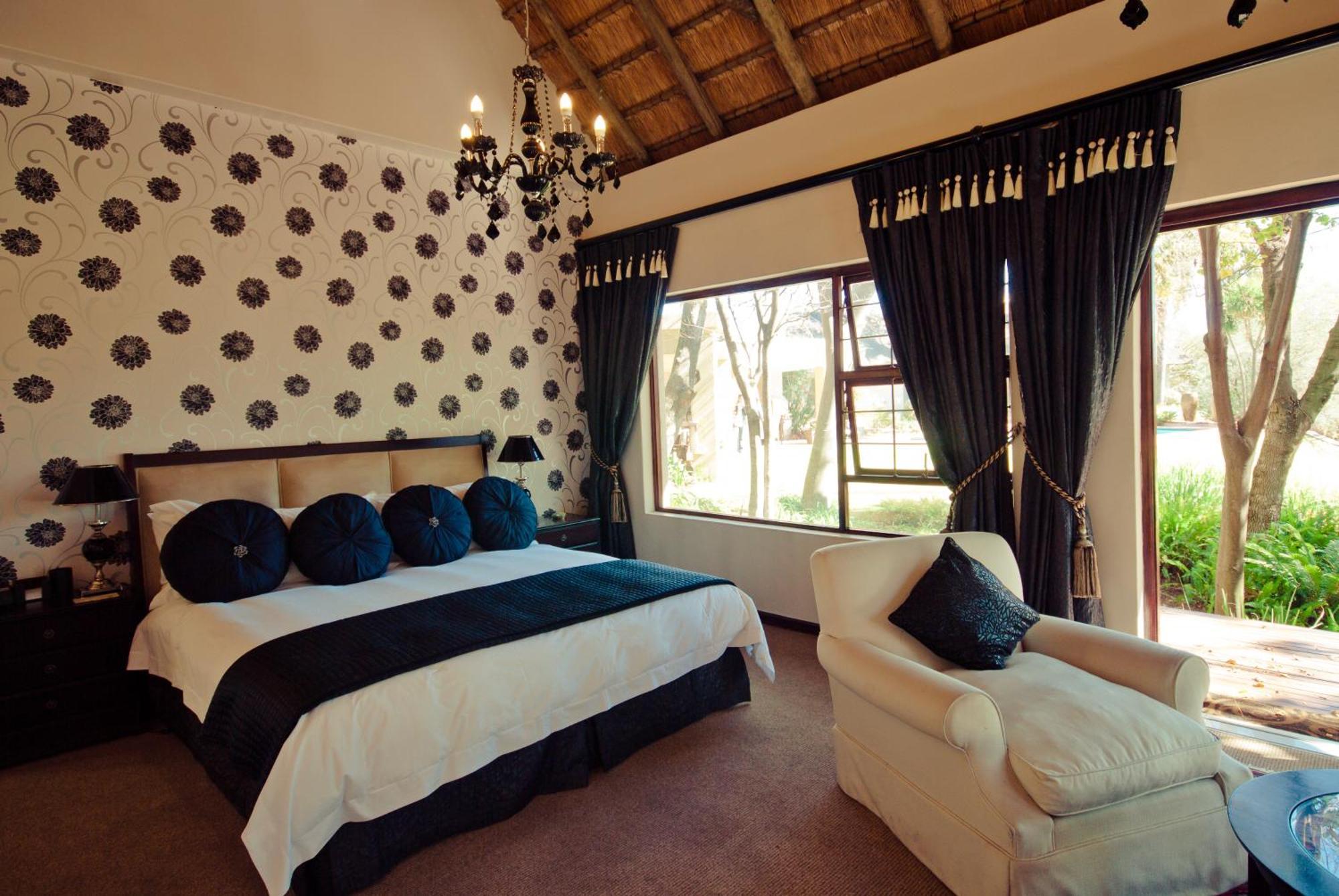 Lourie Lodge Sandton Bagian luar foto