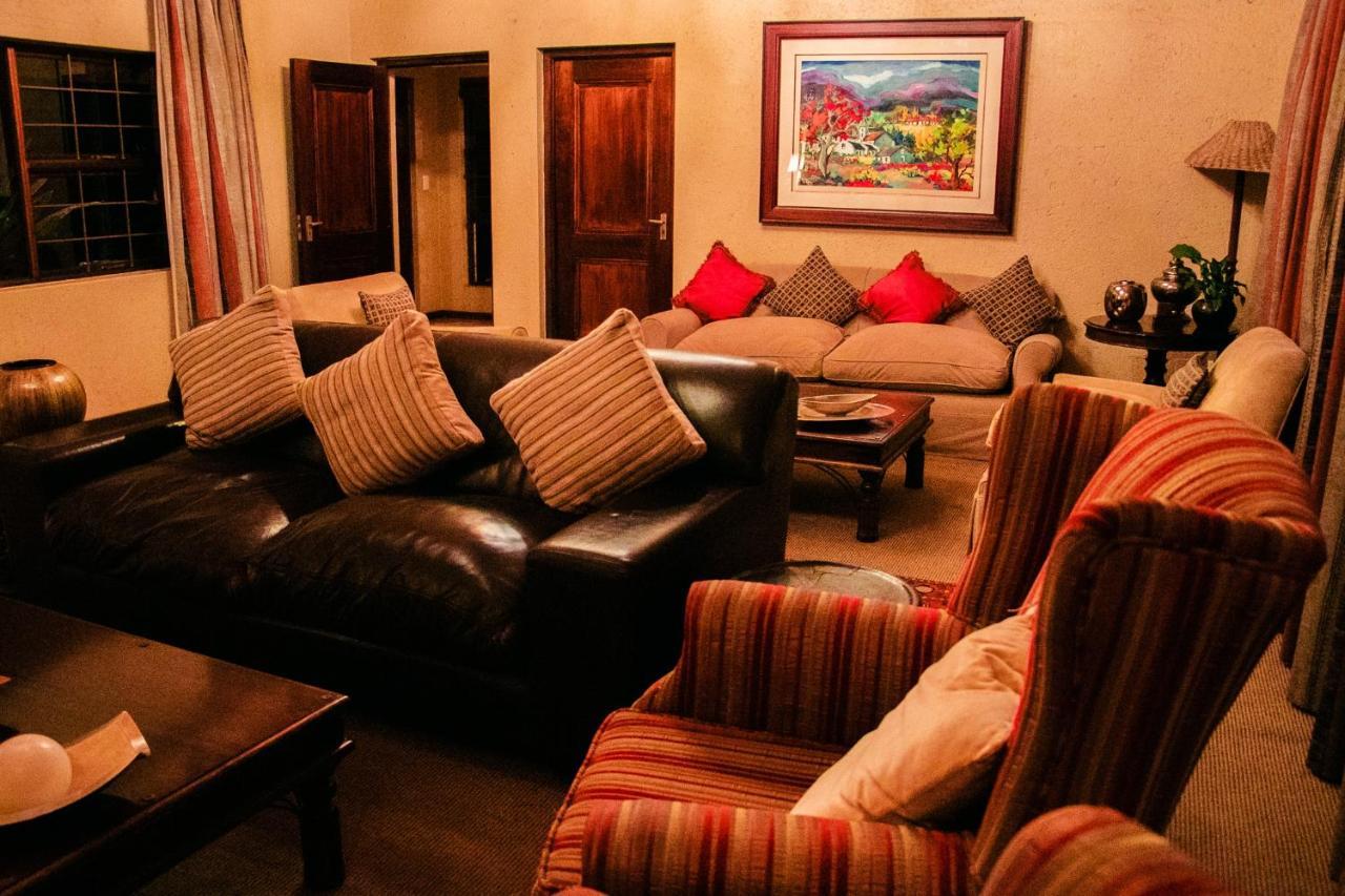 Lourie Lodge Sandton Bagian luar foto