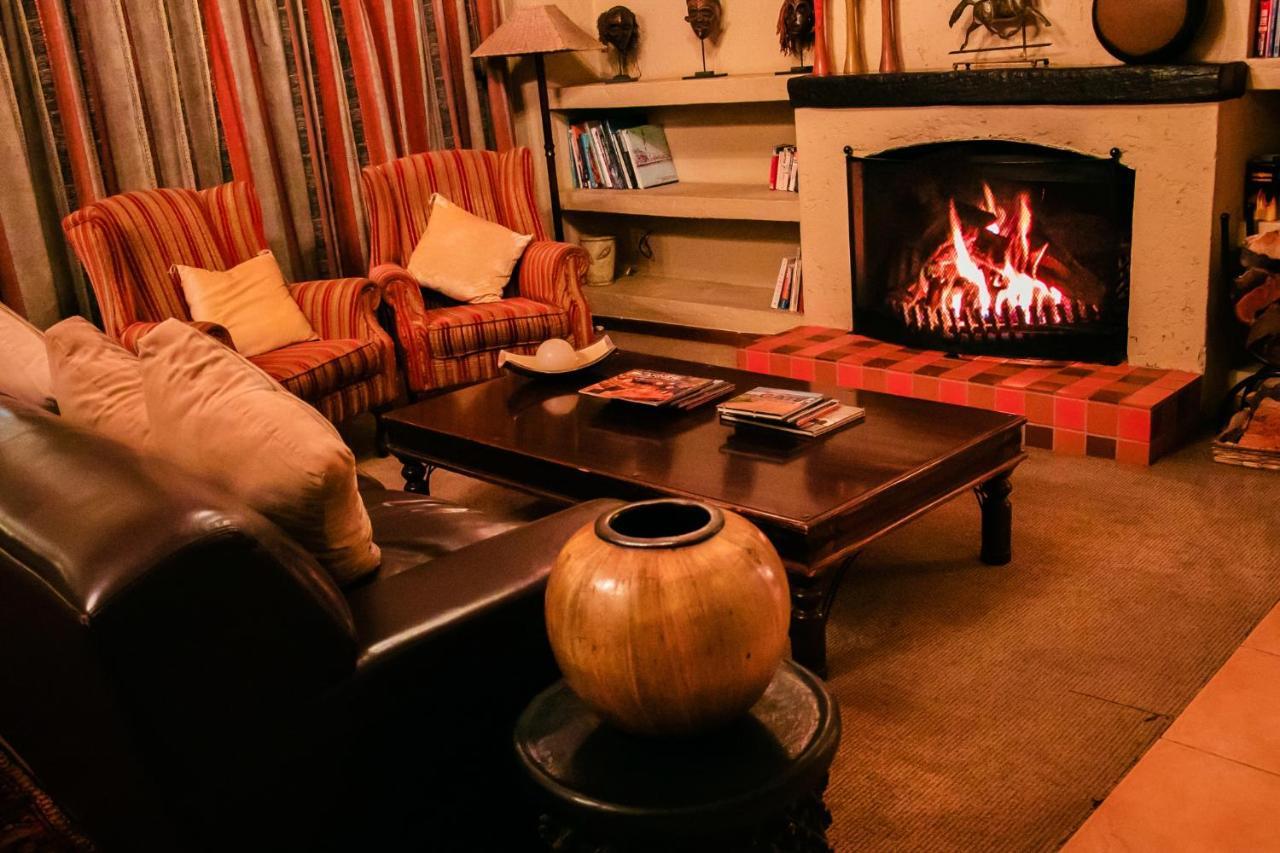 Lourie Lodge Sandton Bagian luar foto