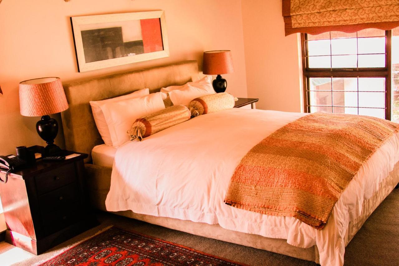 Lourie Lodge Sandton Bagian luar foto