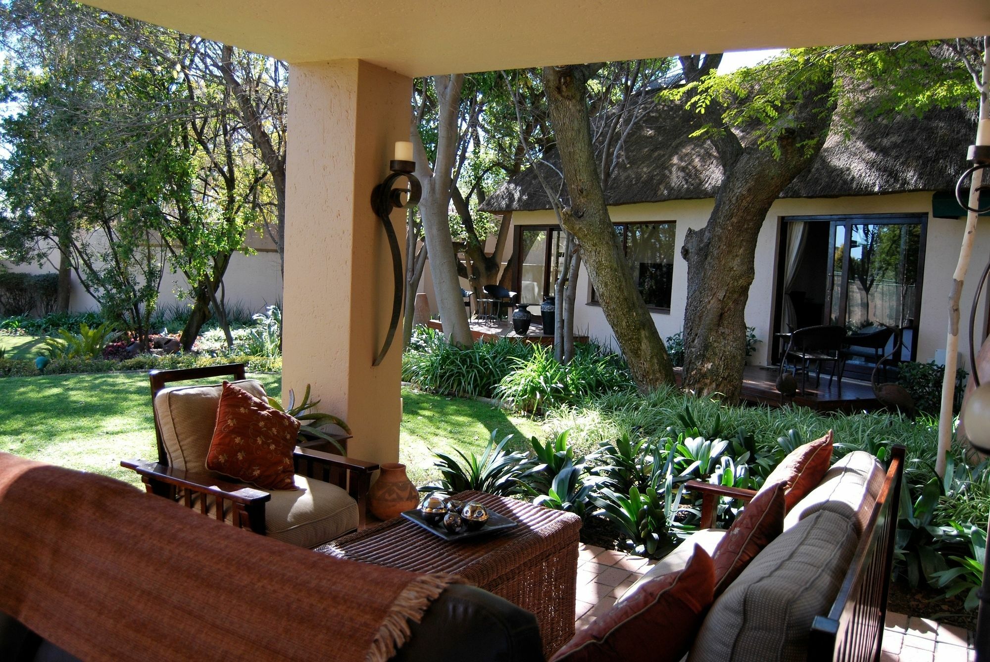 Lourie Lodge Sandton Bagian luar foto