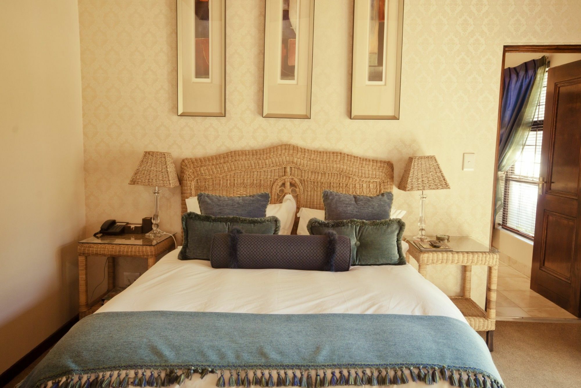 Lourie Lodge Sandton Bagian luar foto
