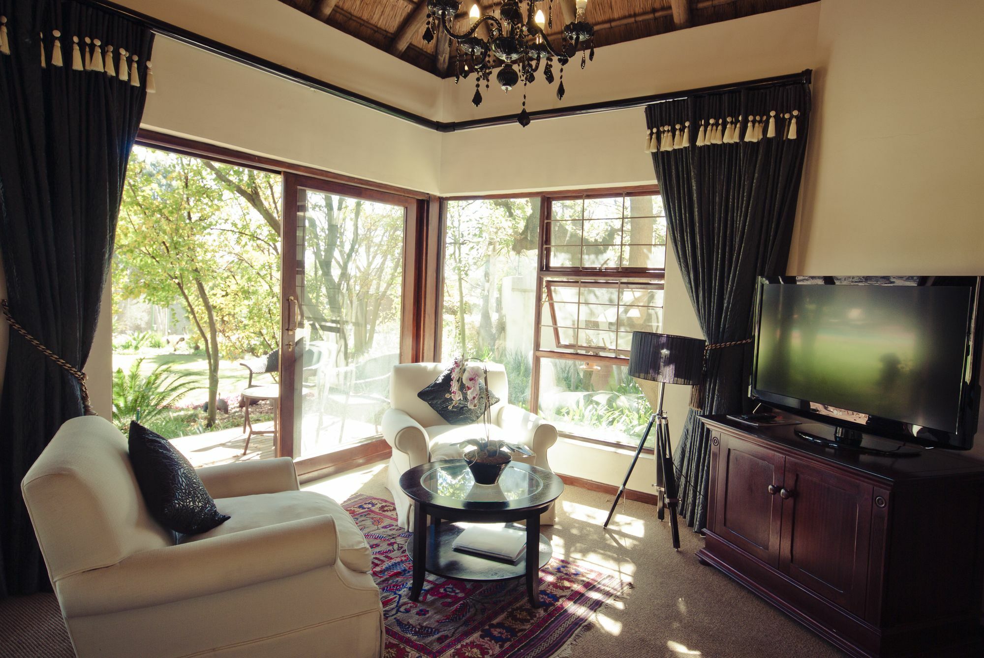 Lourie Lodge Sandton Bagian luar foto